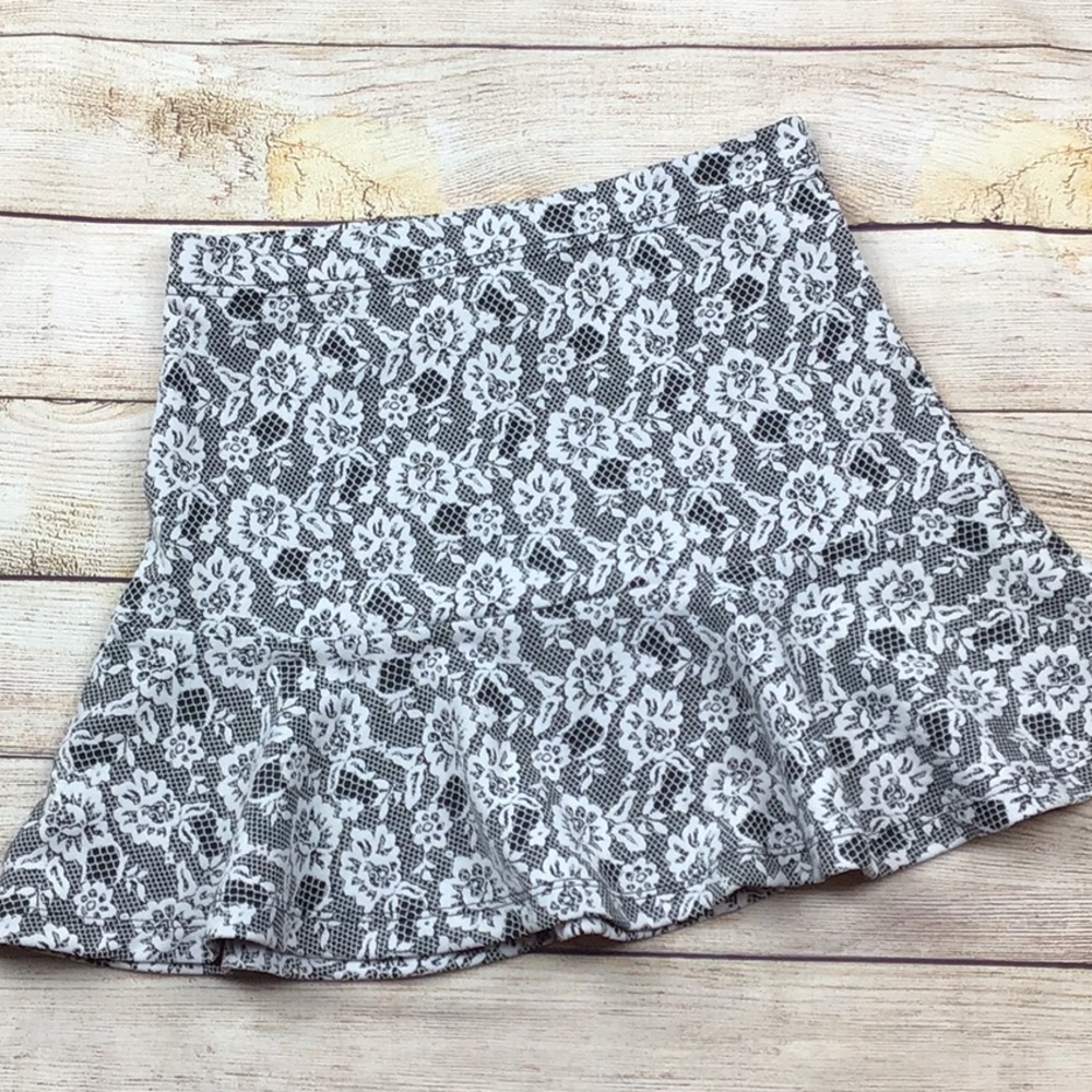 Forever 21 floral skirt